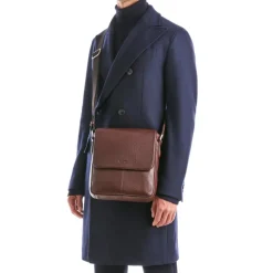 LLOYD C23-12001-OI MESSENGER BAG DARK BROWN