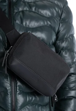 LLOYD C24-18000-RA Crossover Pouch BLACK