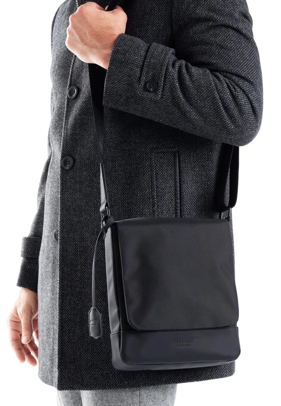 LLOYD C24-12000-RA Messenger Bag BLACK
